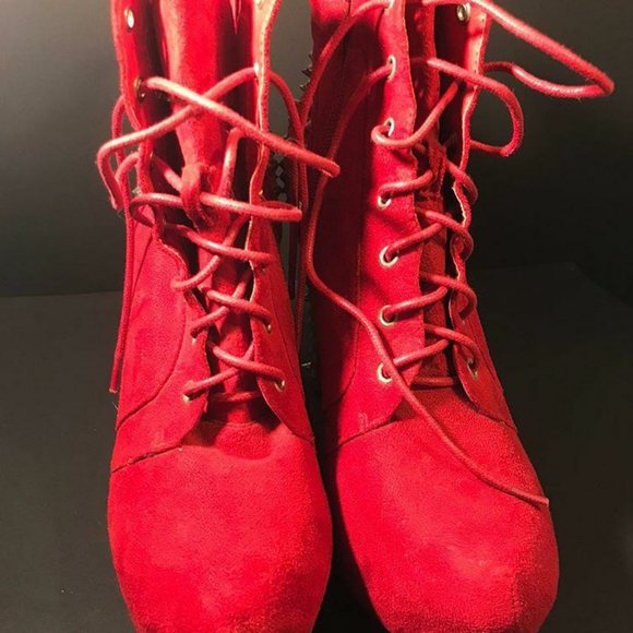 Red sued block hill - Picture 6 of 6